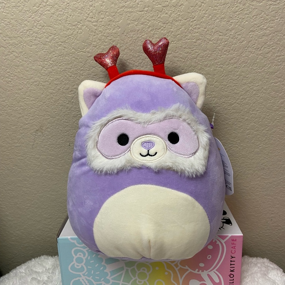 NWT 8” Lyle the Purple Ferret Valentine Squishmallow